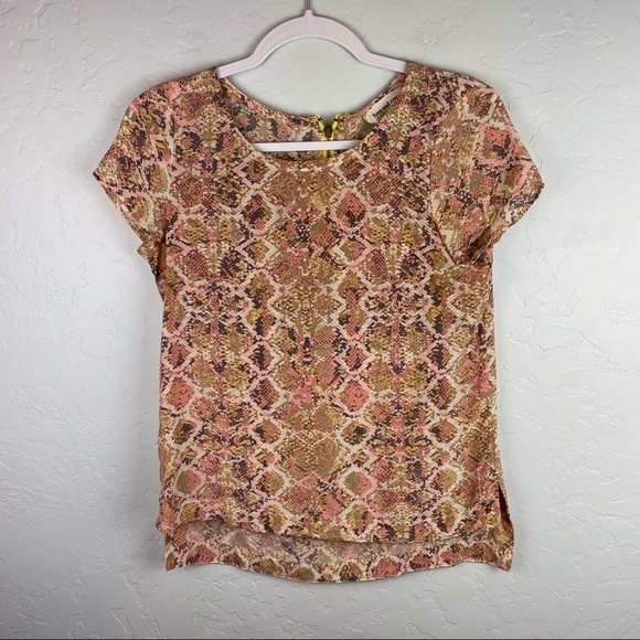 Anthropologie Fynn and Rose Tofino Snakeskin Print 100% Silk Short Sleeve Top XS - Picture 2 of 7